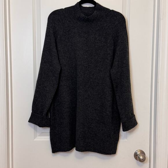 Sadie & Sage Sweaters - Sadie & Sage Charcoal tunic length sweater